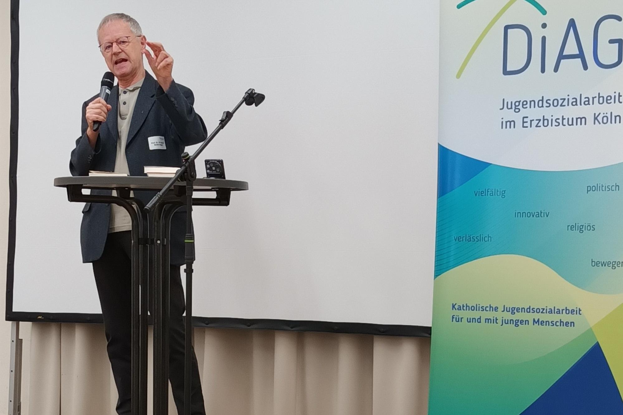 Prof. Dr. Christoph Butterwegge beim Tag der Jugendsozialarbeit am 23.9.2025